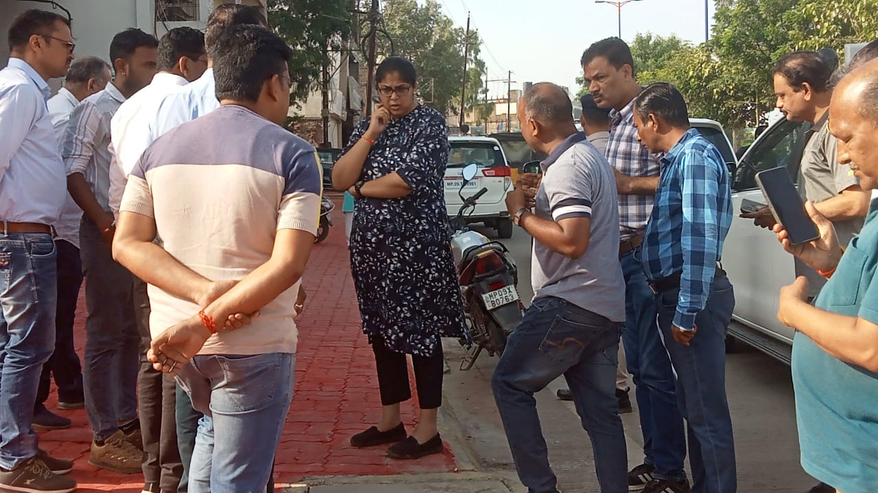 आयुक्त द्वारा वाटर प्लस के संबंध में निरीक्षण, व्यवस्थाऐं सुनिश्चित करने के दिए निर्देश