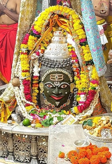 Live Darshan: हमारे साथ कीजिए देश और दुनिया के प्रमुख मंदिरों के लाइव दर्शन