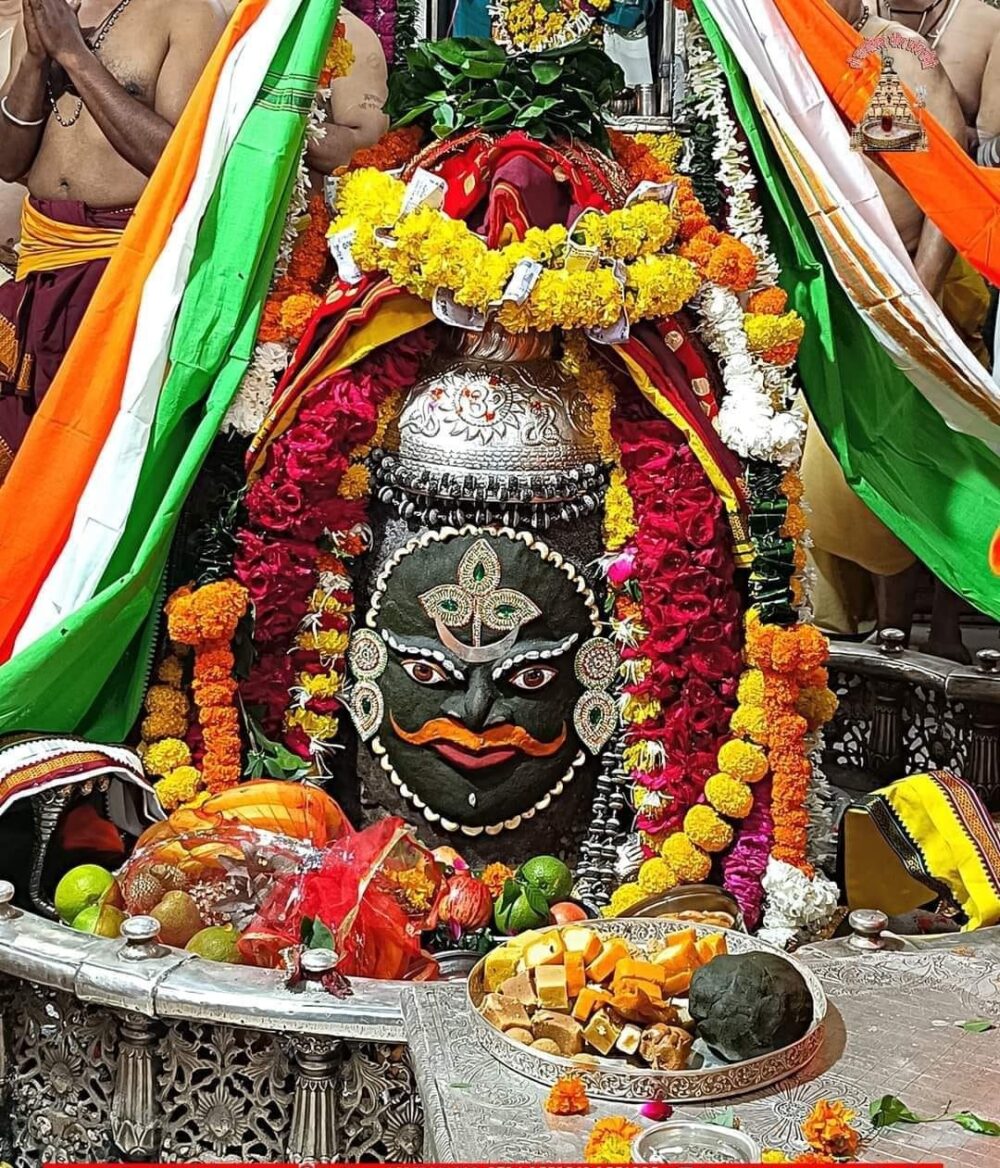 Live Darshan: हमारे साथ कीजिए देश और दुनिया के प्रमुख मंदिरों के लाइव दर्शन