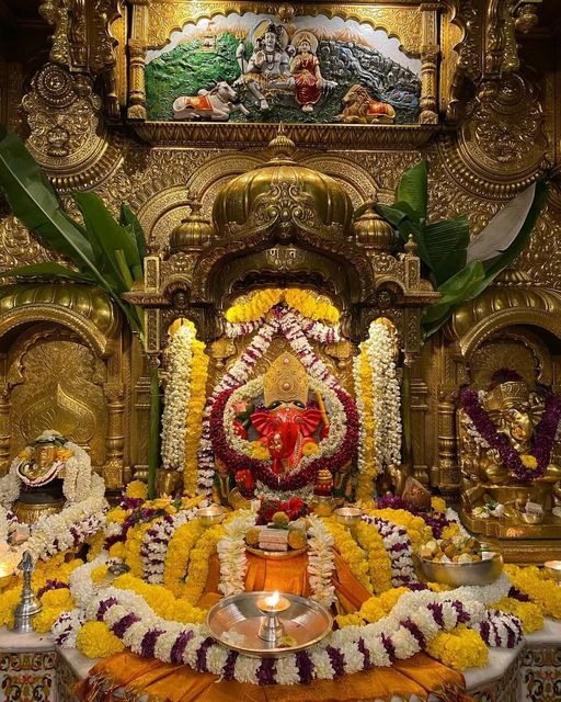 Live Darshan: हमारे साथ कीजिए देश और दुनिया के प्रमुख मंदिरों के लाइव दर्शन