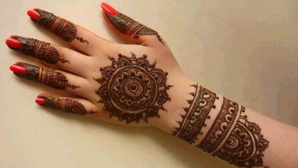 Latest Mehndi Designs 2023: ईद के मौके पर बढ़ाएं हाथों की शोभा, लगाएं  Simple, Beautiful और Easy मेहंदी डिजाइन - bakrid 2023 latest mehndi designs  simple beautiful easy mehnadi designs for hands