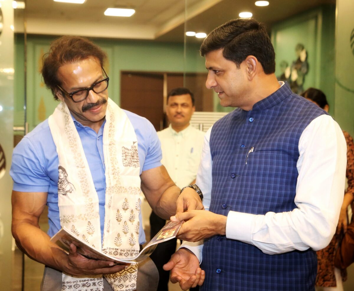 महापौर ने की जॉइंट सेक्रेटरी मिशन डायरेक्टर स्मार्ट सिटी से सौजन्य भेट