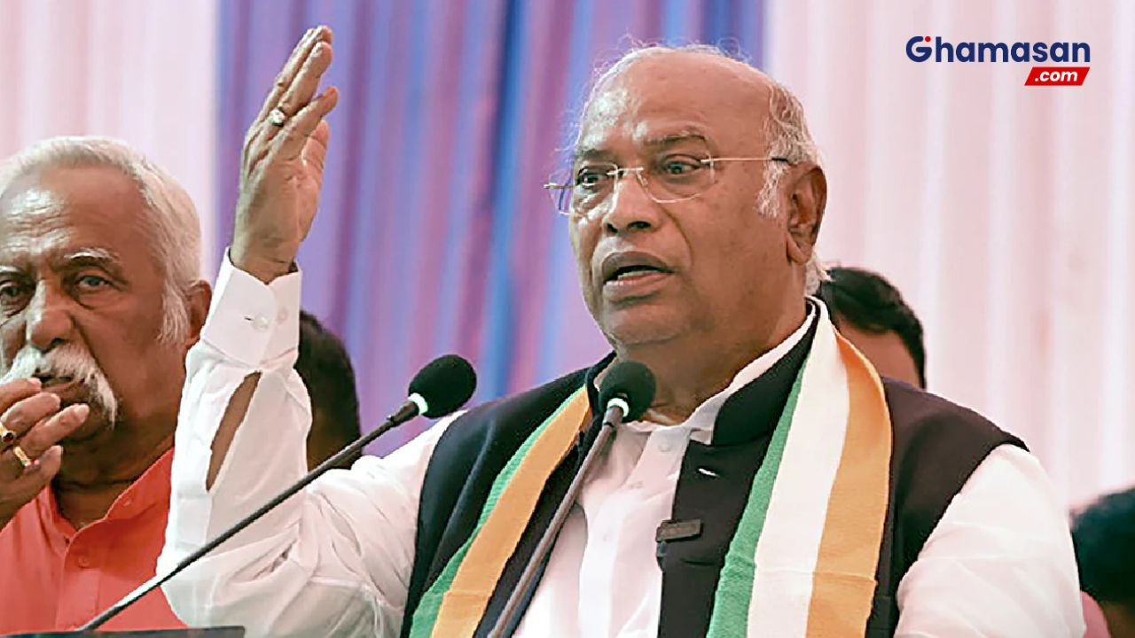 मल्लिकार्जुन खड़गे का हमला: मोदी सरकार के खिलाफ बेरोजगारी का आरोप
