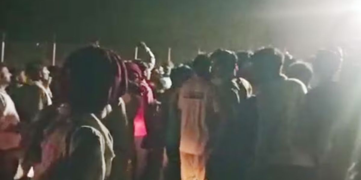 Video : बीजेपी की जन आशीर्वाद यात्रा पर नीमच में हुआ पथराव, वीडी शर्मा ने बताई कांग्रेस की साजिश