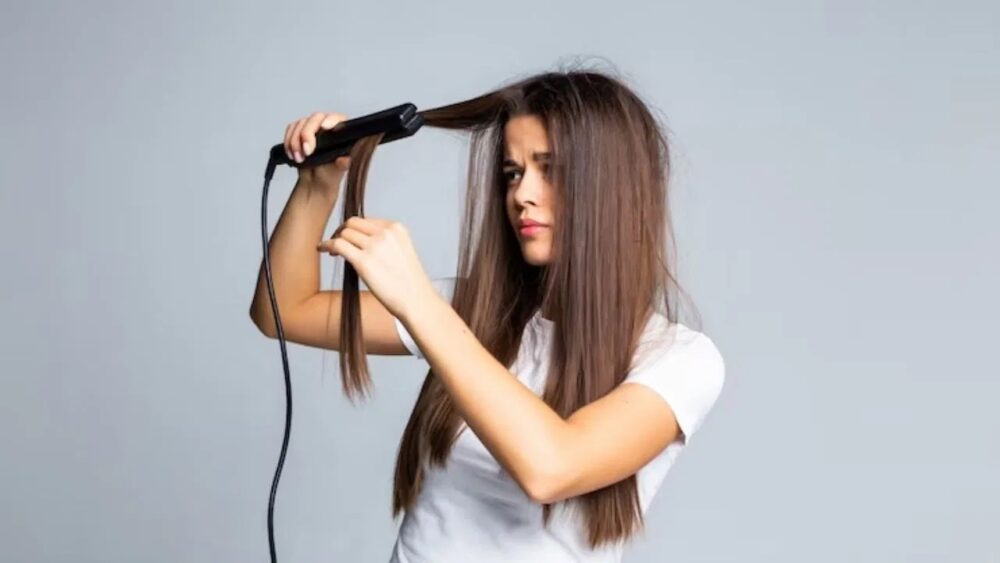 Straightening के बिना ही बालों को करे स्ट्रेट, अपनाएं ये आसान ट्रिक्स, मिलेंगे स्मूथ और सिल्की हेयर