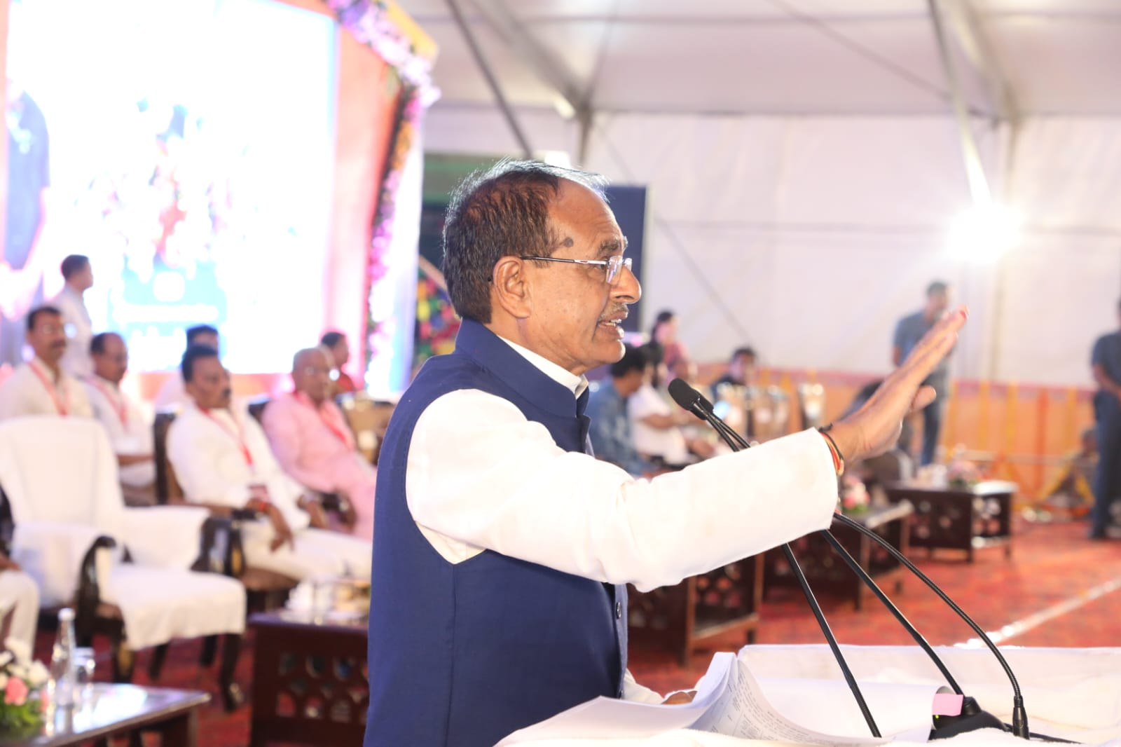 गांधीनगर में रजिस्ट्री पर लगी रोक को हटाने की प्रक्रिया तेज होगी - CM शिवराज