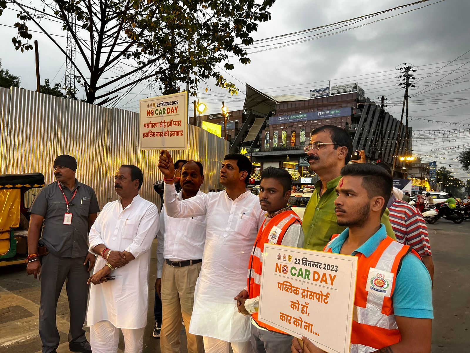 'नो कार डे' पर लोक परिवहन, ई बाईक एवं सायकल का करे उपयोग- महापौर पुष्यमित्र भार्गव