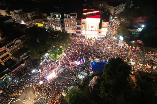 इंदौर में अनंत चतुर्दशी के मौके पर उमड़ा दर्शकों का सैलाब, राजकुमार मिल की झांकी को मिला प्रथम पुरस्कार