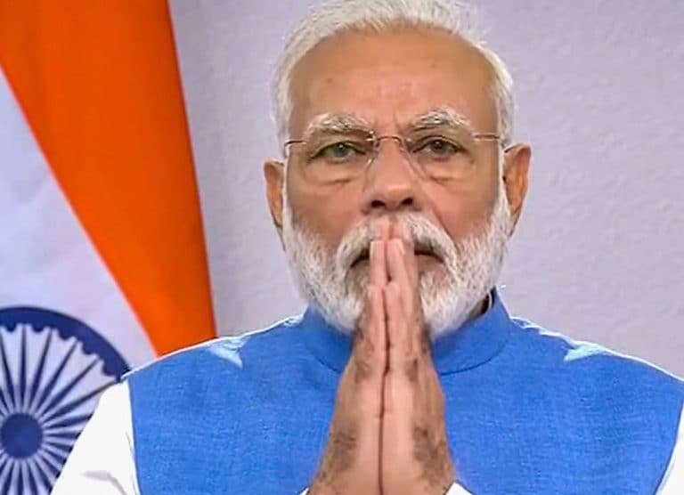 केंद्रीय मंत्री डॉ. वीरेंद्र कुमार ने दिव्यांग बालिकाओं के साथ मनाया PM मोदी का जन्मदिन