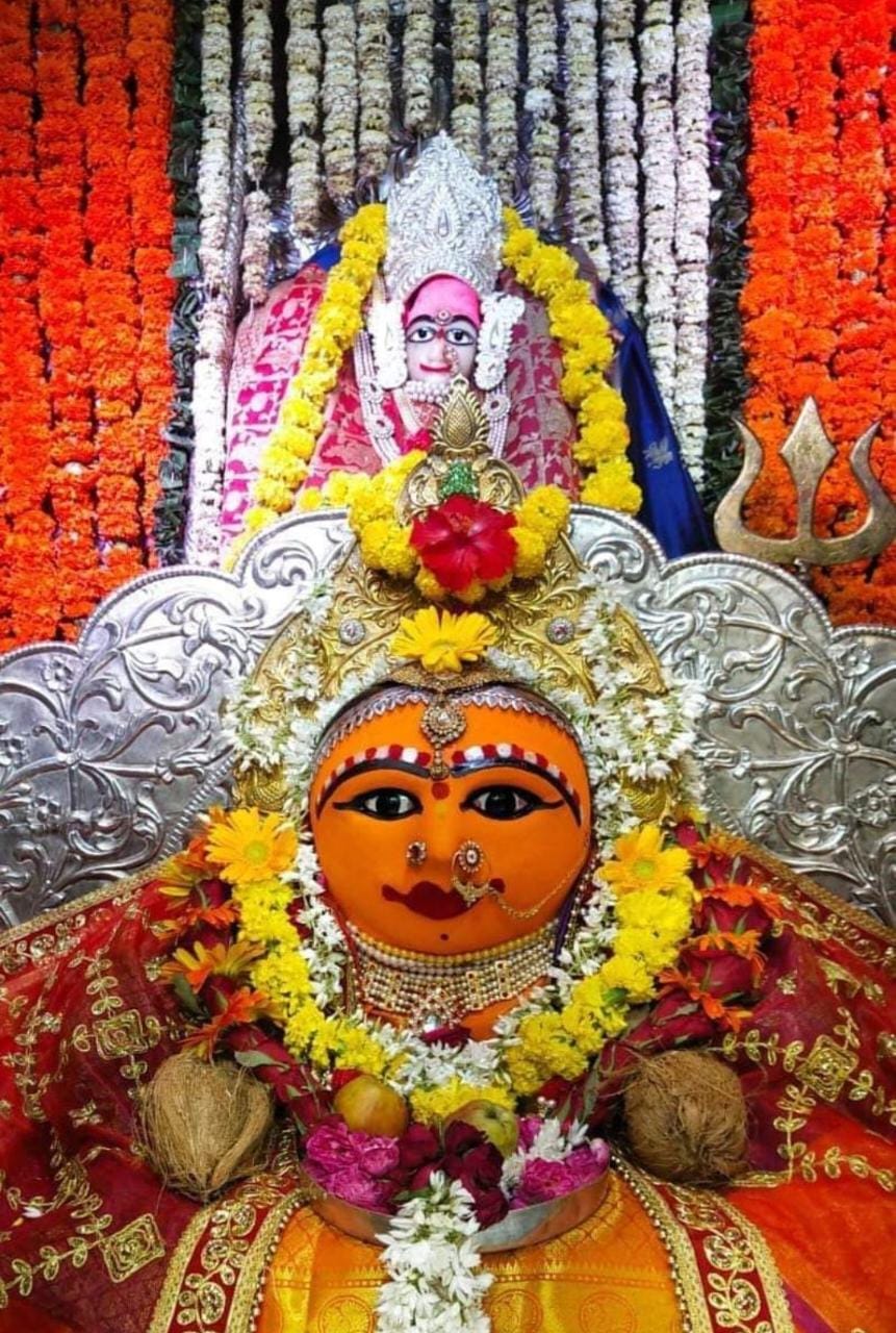 Live Darshan: कीजिए हमारे साथ देश और दुनिया के प्रमुख मंदिरों के लाइव दर्शन