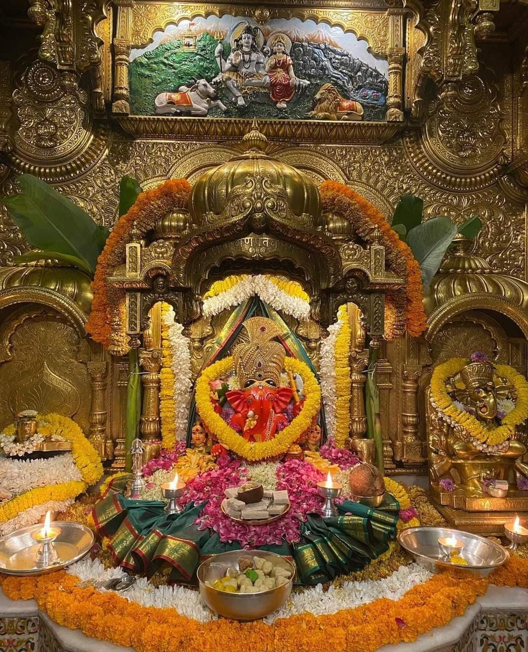 Live Darshan: हमारे साथ कीजिए देश और दुनिया के प्रमुख मंदिरों के लाइव दर्शन