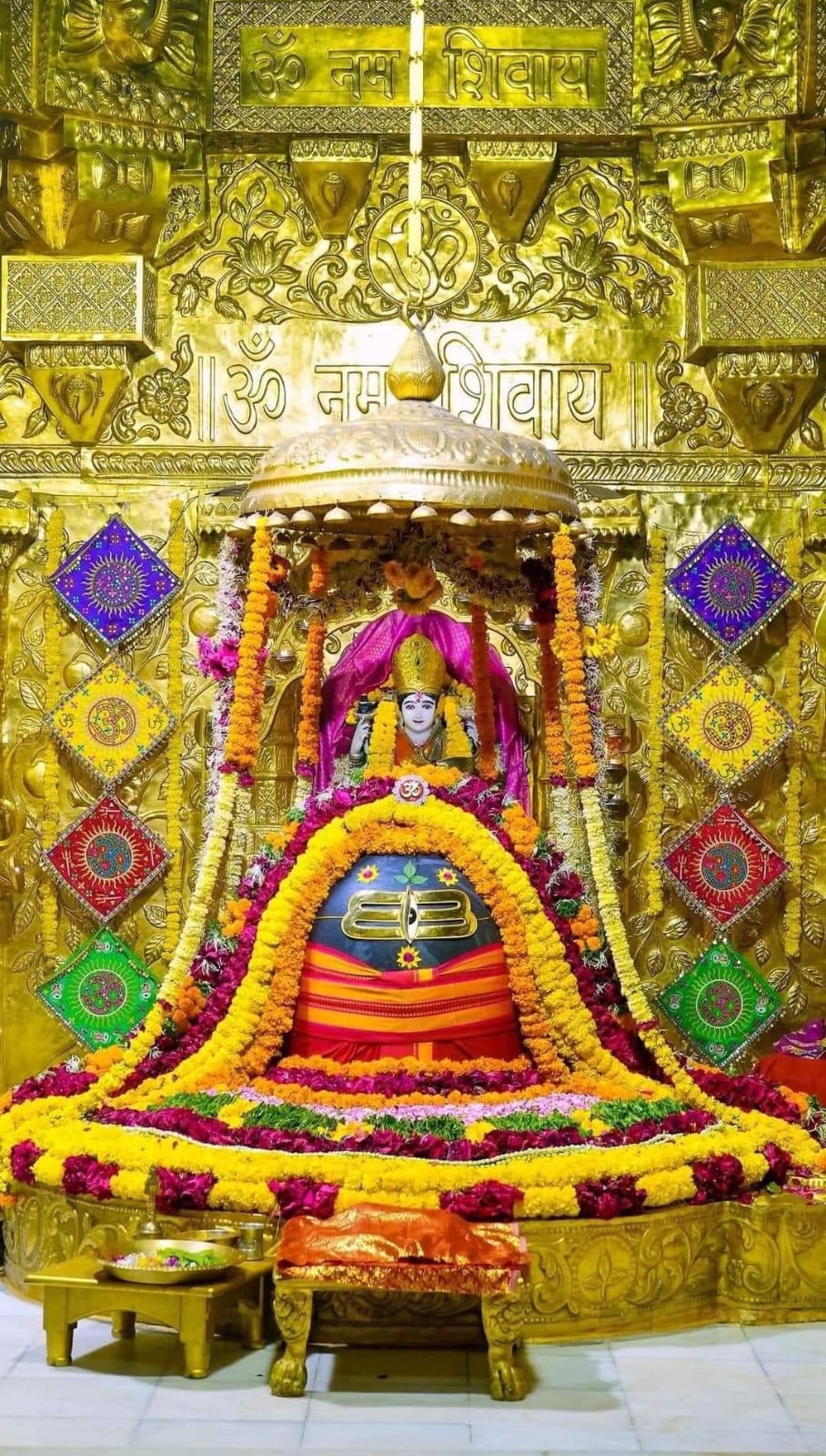 Live Darshan: हमारे साथ कीजिए देश और दुनिया के प्रमुख मंदिरों के लाइव दर्शन