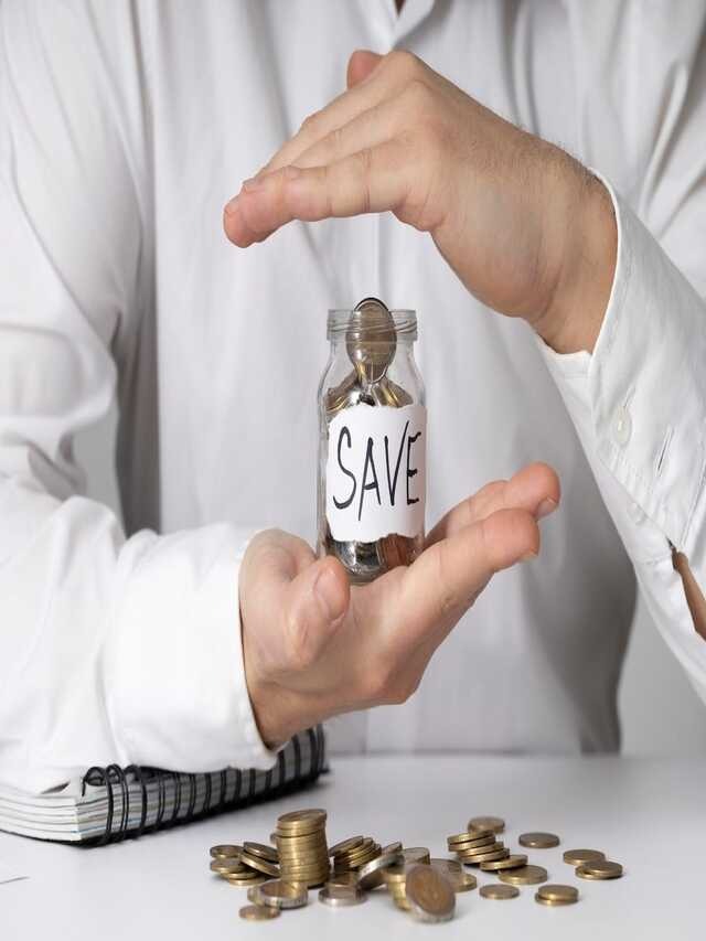 Money Saving Tips: कभी नहीं होगी पैसो की कमी, इन आदतों को अपनाकर आप भी बन जाएंगे अमीर