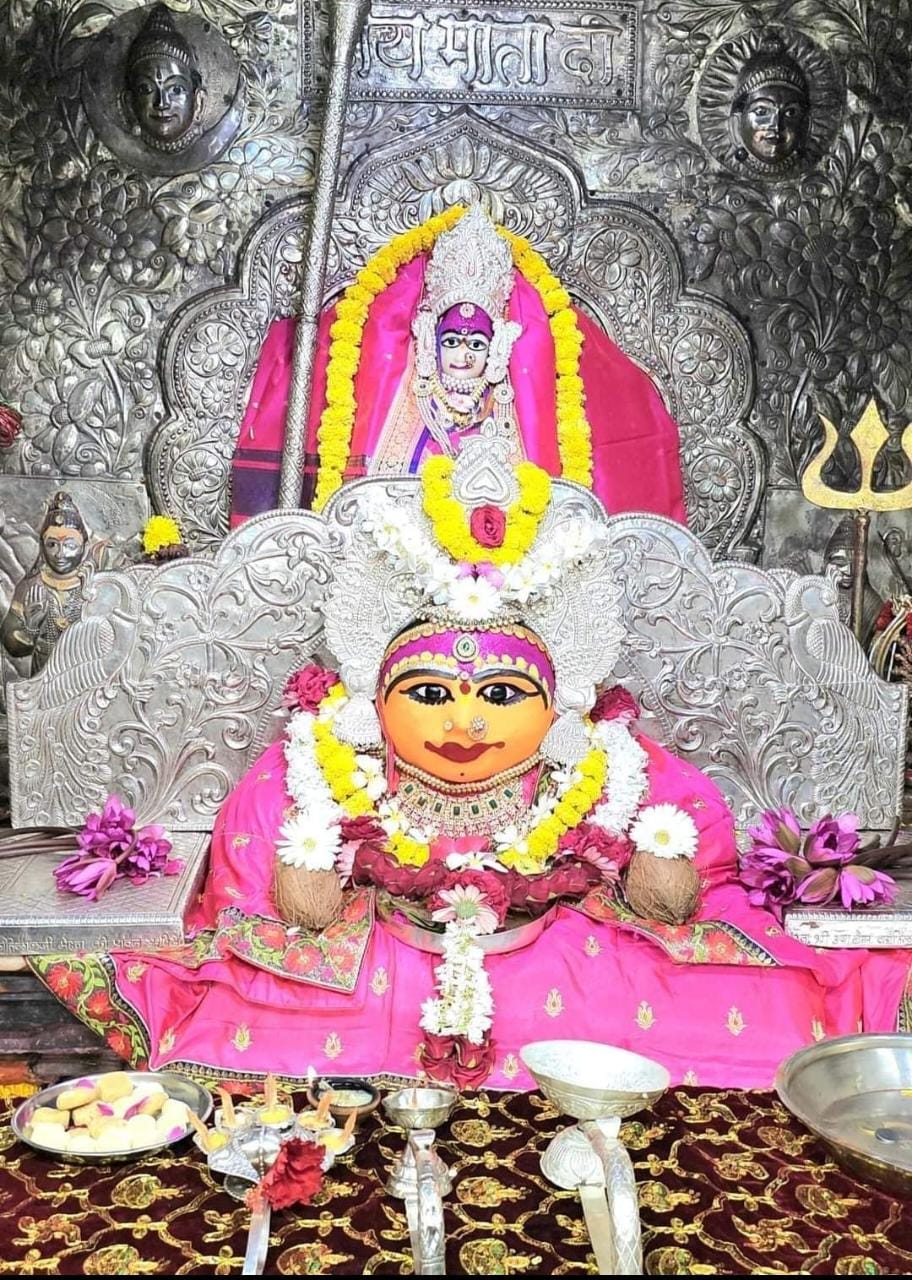 Live Darshan: हमारे साथ कीजिए देश और दुनिया के प्रमुख मंदिरों के लाइव दर्शन