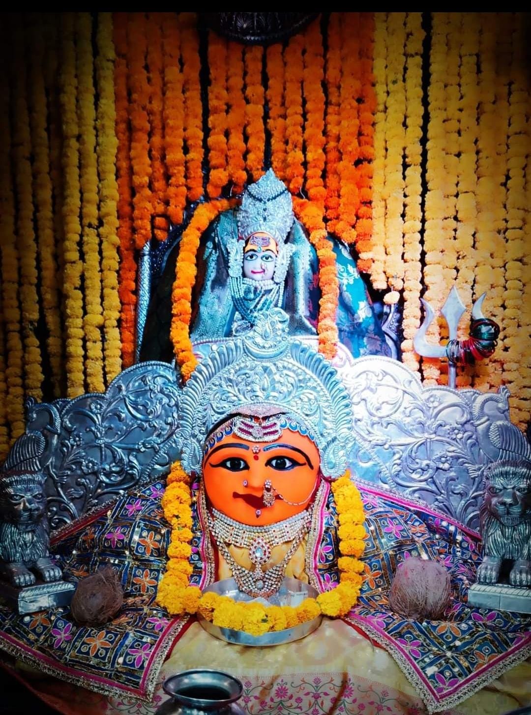Live Darshan: हमारे साथ कीजिए देश और दुनिया के प्रमुख मंदिरों के लाइव दर्शन