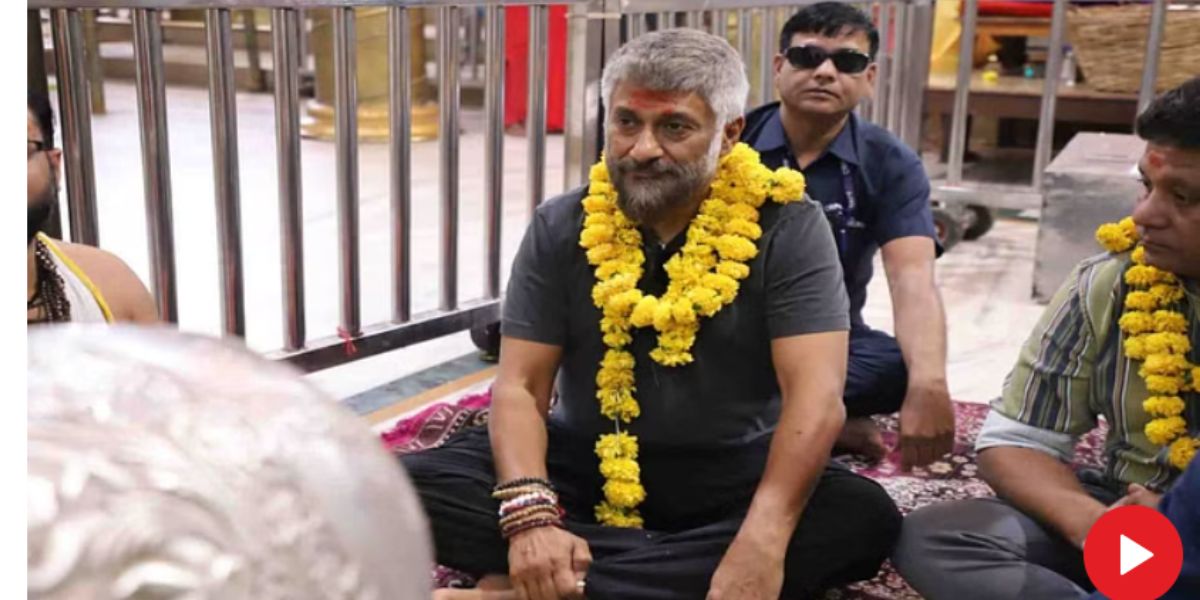 बाबा महाकाल की शरण में पहुंचे विवेक अग्निहोत्री, भगवान शिव को लेकर कही ये बात