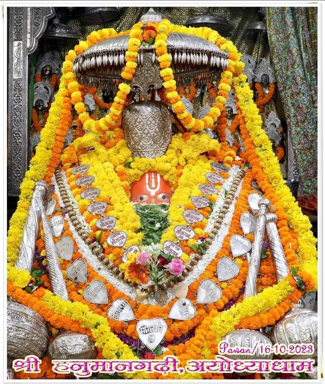 Live Darshan: हमारे साथ कीजिए देश और दुनिया के प्रमुख मंदिरों के लाइव दर्शन