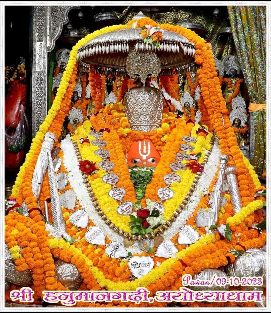 Live Darshan: हमारे साथ कीजिए देश और दुनिया के प्रमुख मंदिरों के लाइव दर्शन