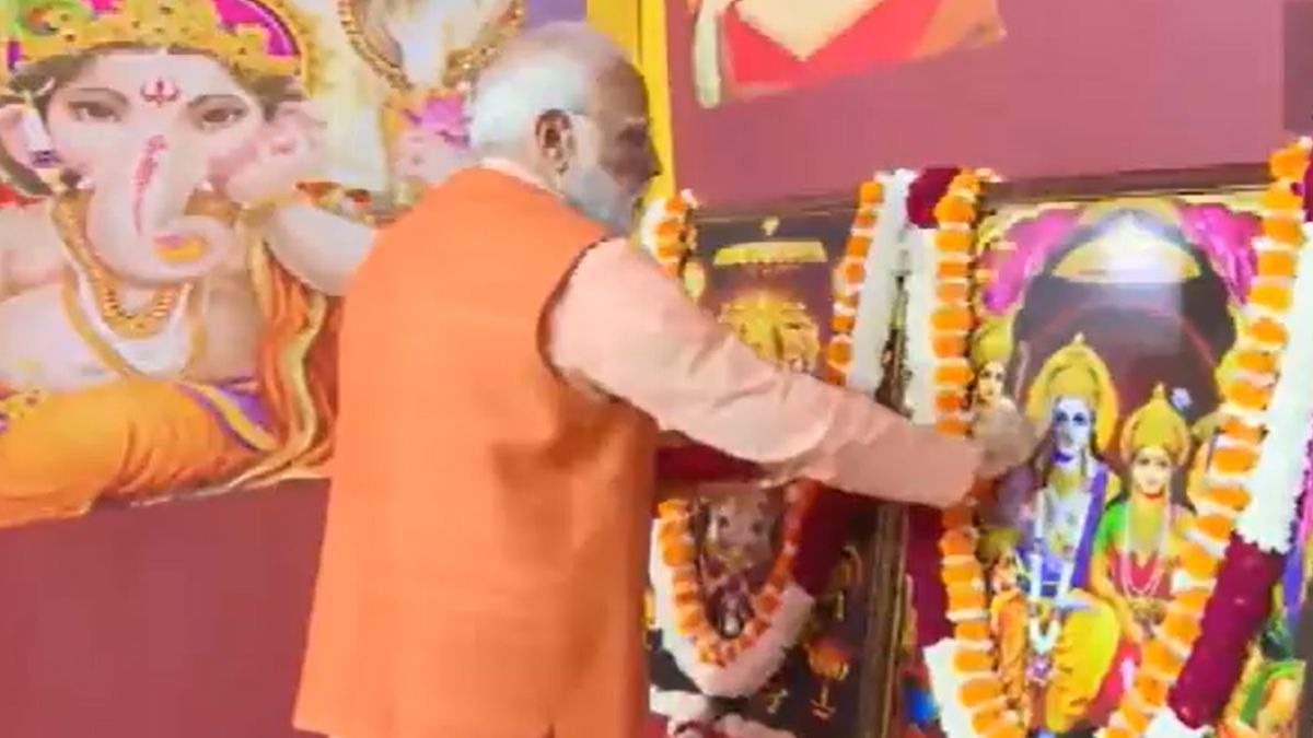 द्वारिका के विजयादशमी समारोह में PM मोदी ने जनसभा को किया संबोधित , कही ये बात