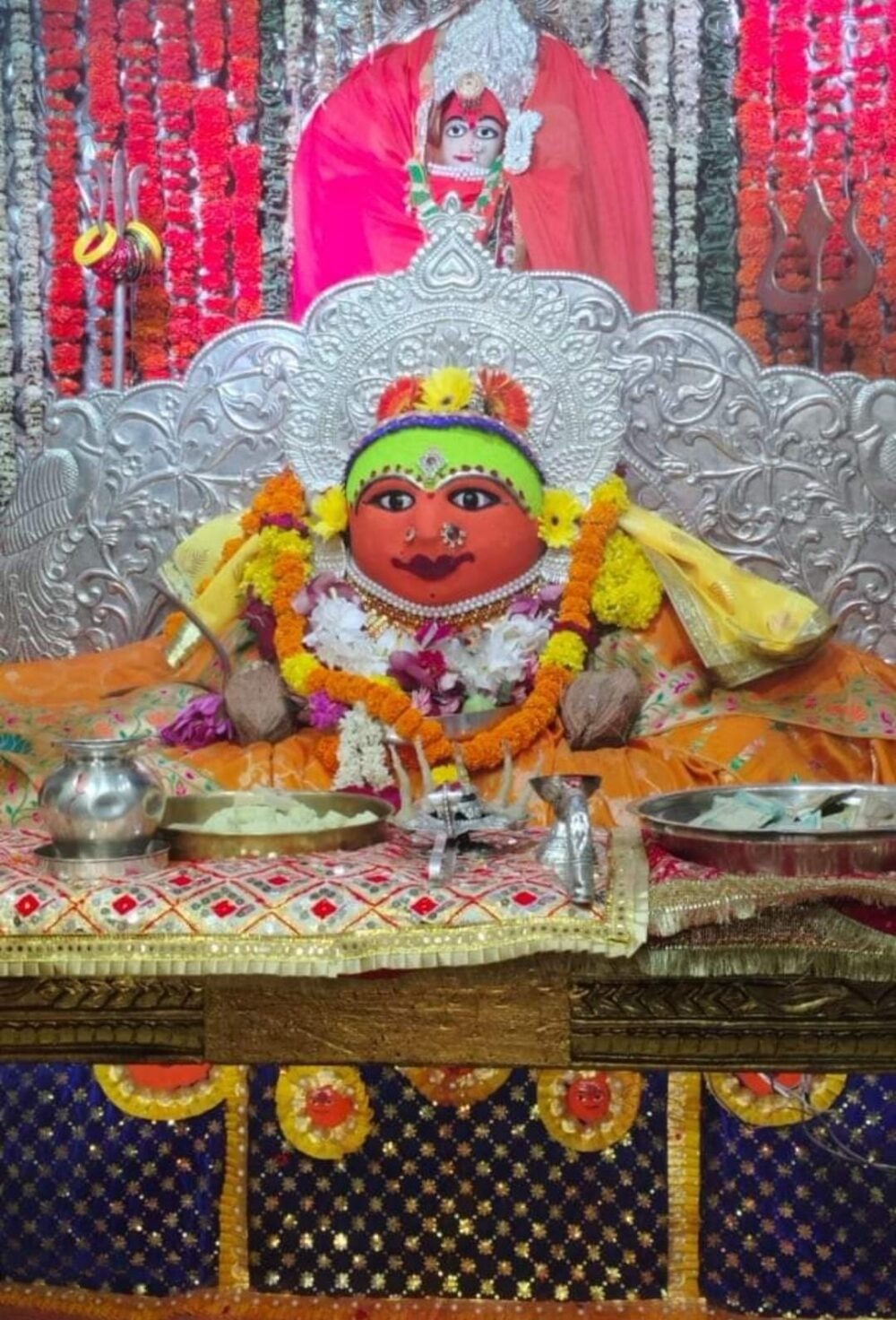 Live Darshan: हमारे साथ कीजिए देश और दुनिया के प्रमुख मंदिरों के लाइव दर्शन