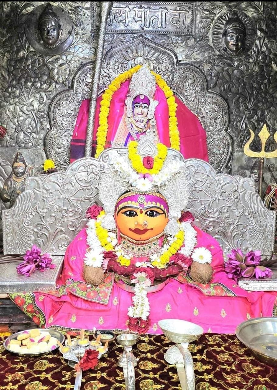 Live Darshan: हमारे साथ कीजिए देश और दुनिया के प्रमुख मंदिरों के लाइव दर्शन