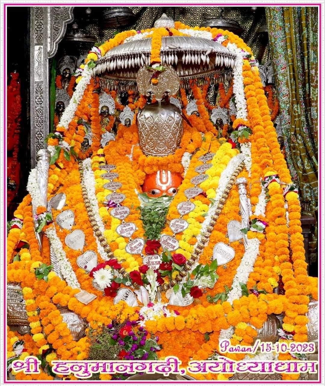Live Darshan: हमारे साथ कीजिए देश और दुनिया के प्रमुख मंदिरों के लाइव दर्शन