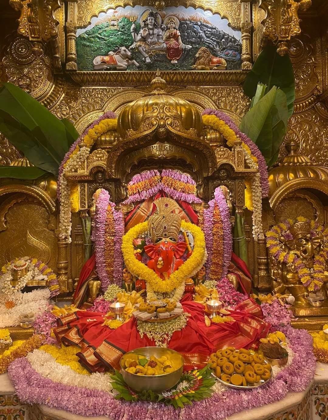 Live Darshan: हमारे साथ कीजिए देश और दुनिया के प्रमुख मंदिरों के लाइव दर्शन