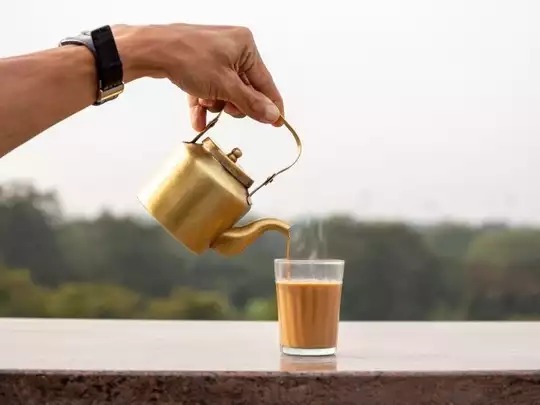 ठंडी चाय को गर्म करके पीना सेहत के लिए बेहद खतरनाक, पीने से पहले जानें ये जरूरी बातें