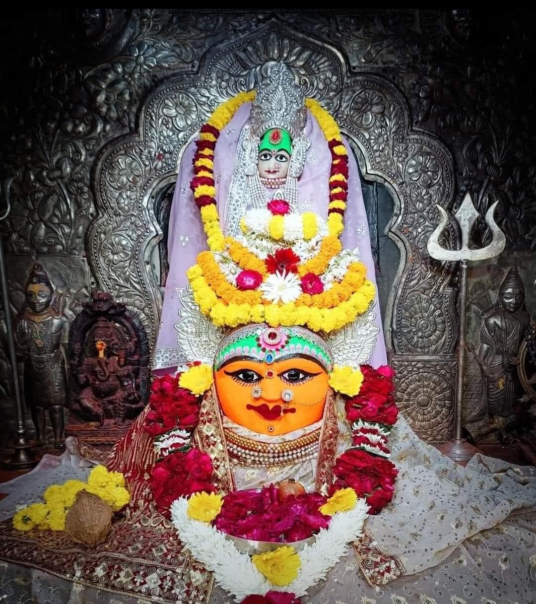Live Darshan: हमारे साथ कीजिए देश और दुनिया के प्रमुख मंदिरों के लाइव दर्शन