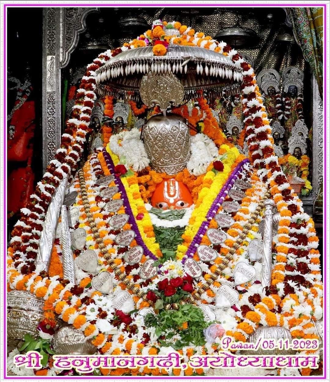 Live Darshan: हमारे साथ कीजिए देश और दुनिया के प्रमुख मंदिरों के लाइव दर्शन