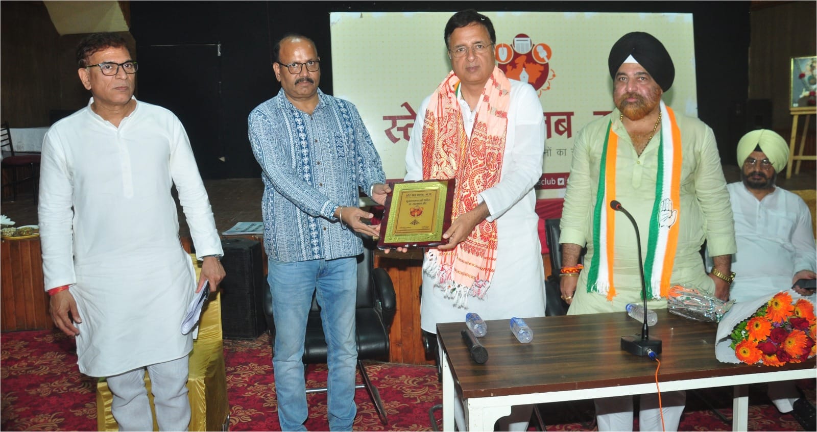 शिवराज सरकार लाडली बहनों को कभी नहीं देगी 3000 रुपए : सुरजेवाला