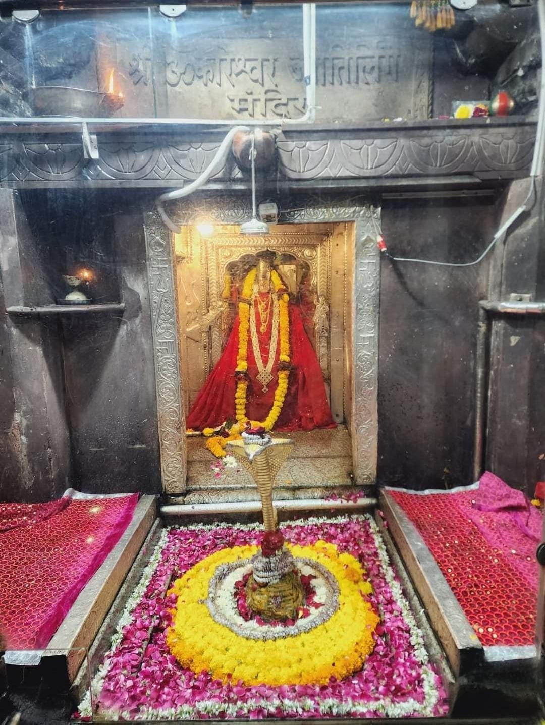 Live Darshan: हमारे साथ कीजिए देश और दुनिया के प्रमुख मंदिरों के लाइव दर्शन