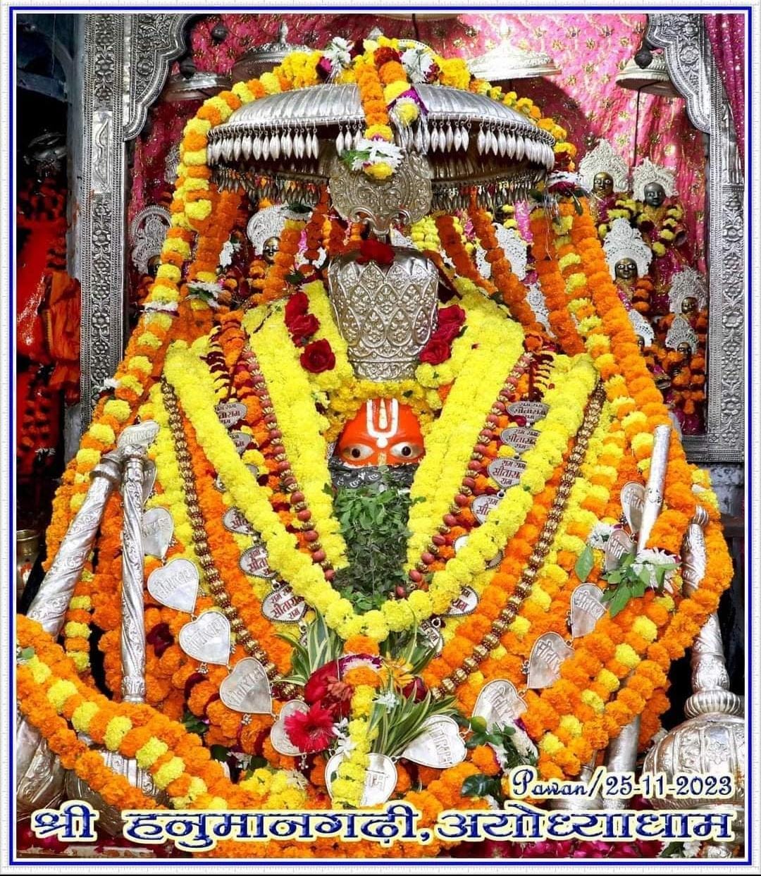 Live Darshan: हमारे साथ कीजिए देश और दुनिया के प्रमुख मंदिरों के लाइव दर्शन