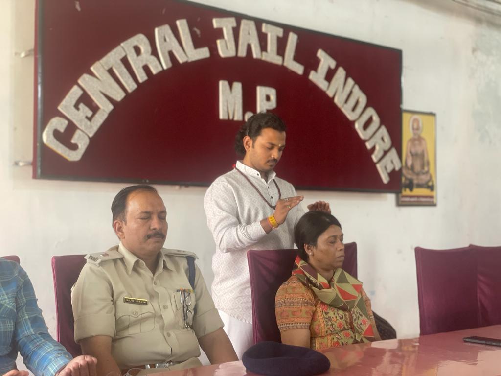 सेंटल जेल इंदौर स्टाफ के लिए रैकी हीलिंग द्वारा बीमारियों को सुधारने का प्रयास किया गया