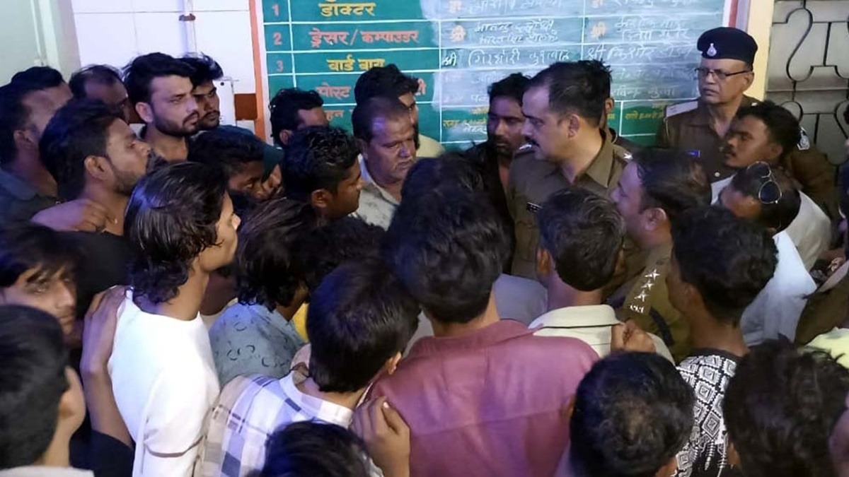 Khargone: बच्चों को लेकर नदी में कूदा पिता, 2 की मौत