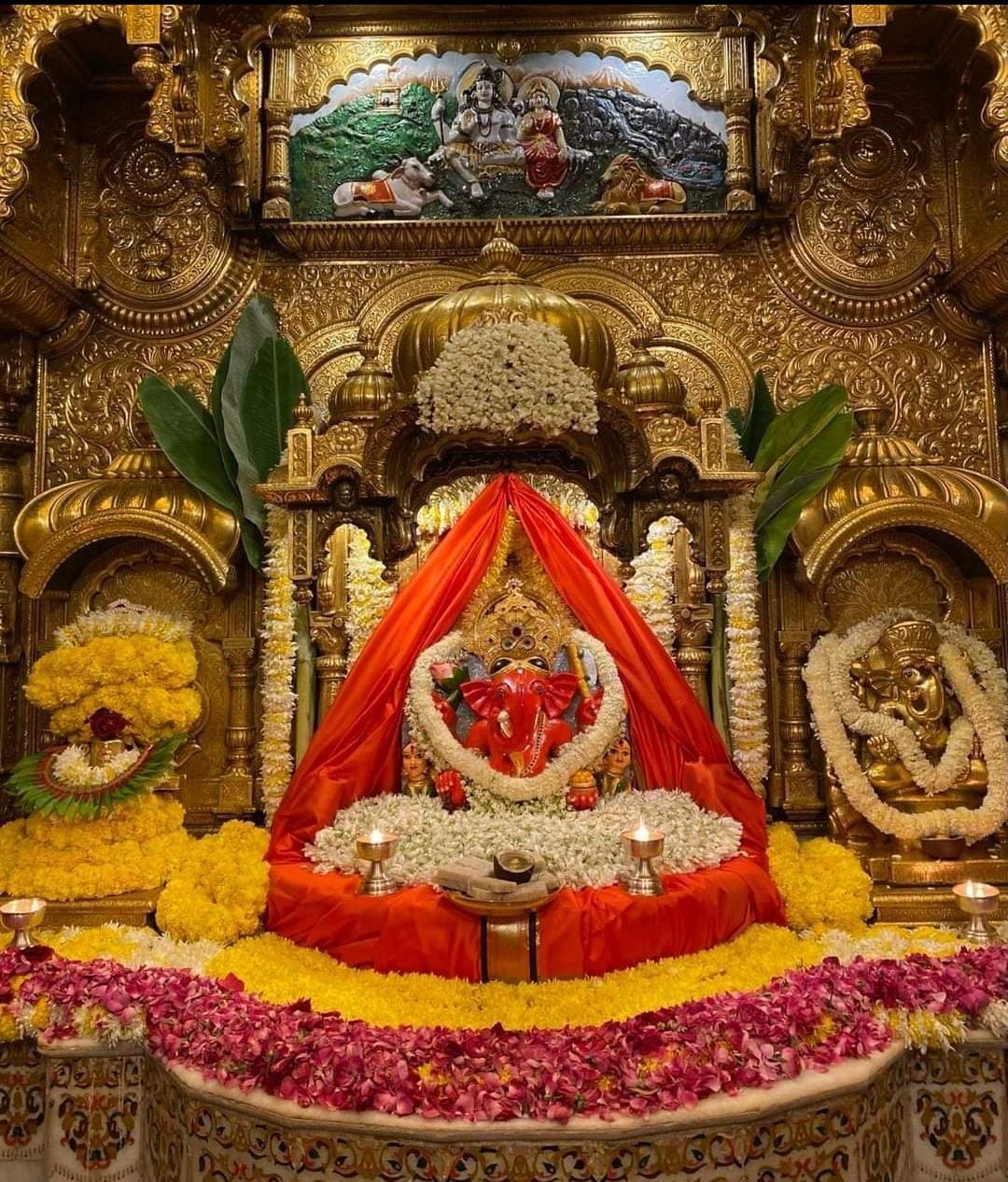 Live Darshan: हमारे साथ कीजिए देश और दुनिया के प्रमुख मंदिरों के लाइव दर्शन