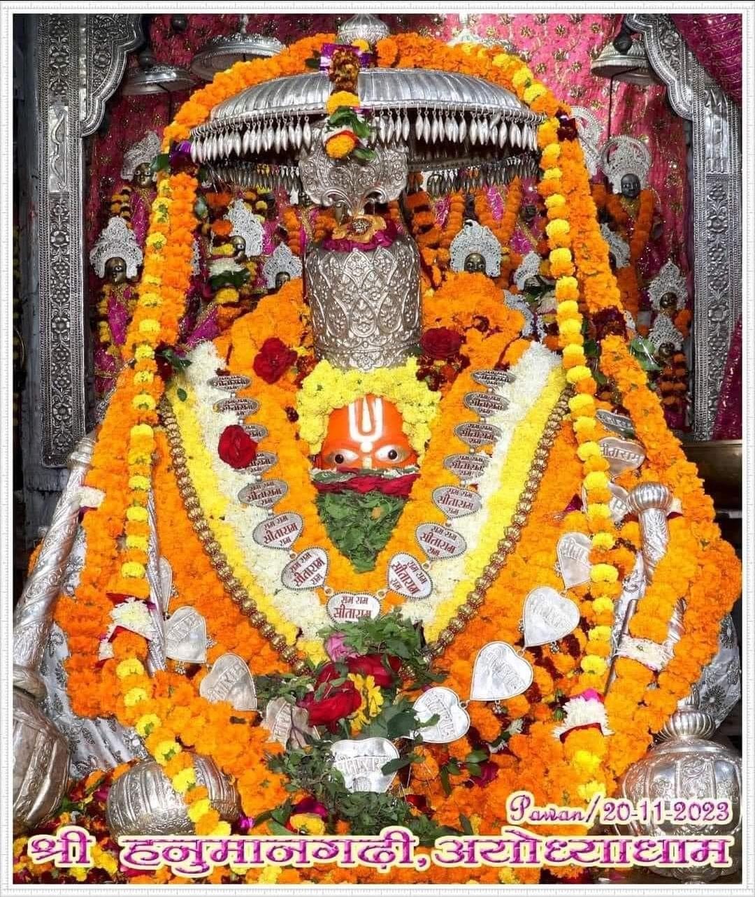 Live Darshan: हमारे साथ कीजिए देश और दुनिया के प्रमुख मंदिरों के लाइव दर्शन