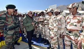 एक बार फिर से सेना के जवानों के साथ दिवाली मनाएंगे प्रधानमंत्री नरेंद्र मोदी, राजौरी और जैसलमेर में मना चुके हैं रोशनी का त्योहार