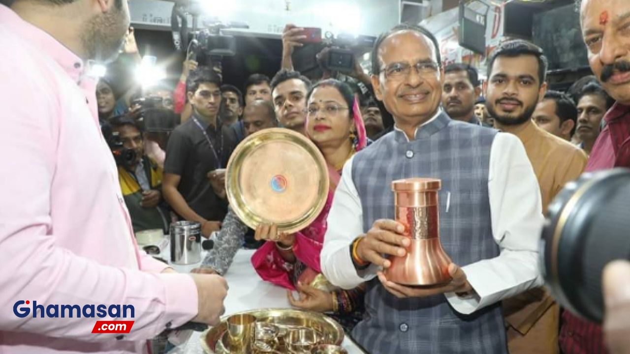 मप्र सीएम शिवराज सिंह ने धनतेरस पर खरीदा चांदी का सिक्का, जनता के साथ साझा की खुशी