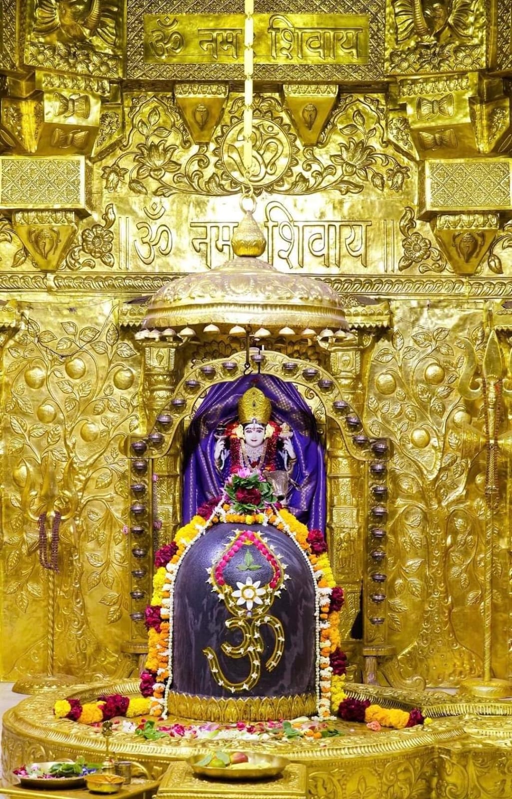 Live Darshan: हमारे साथ कीजिए देश और दुनिया के प्रमुख मंदिरों के लाइव दर्शन