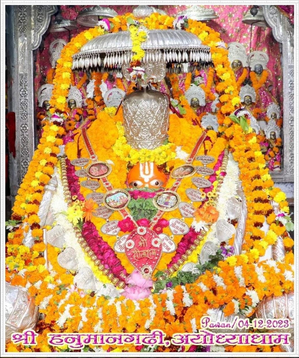 Live Darshan: हमारे साथ कीजिए देश और दुनिया के प्रमुख मंदिरों के लाइव दर्शन