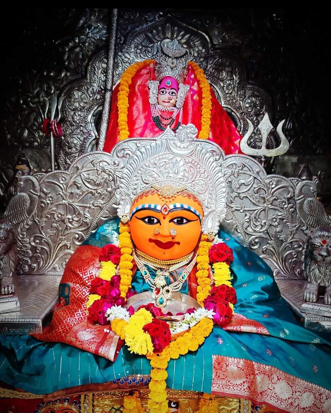 Live Darshan: हमारे साथ कीजिए देश और दुनिया के प्रमुख मंदिरों के लाइव दर्शन