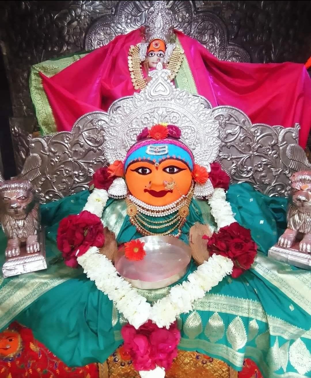 Live Darshan: हमारे साथ कीजिए देश और दुनिया के प्रमुख मंदिरों के लाइव दर्शन