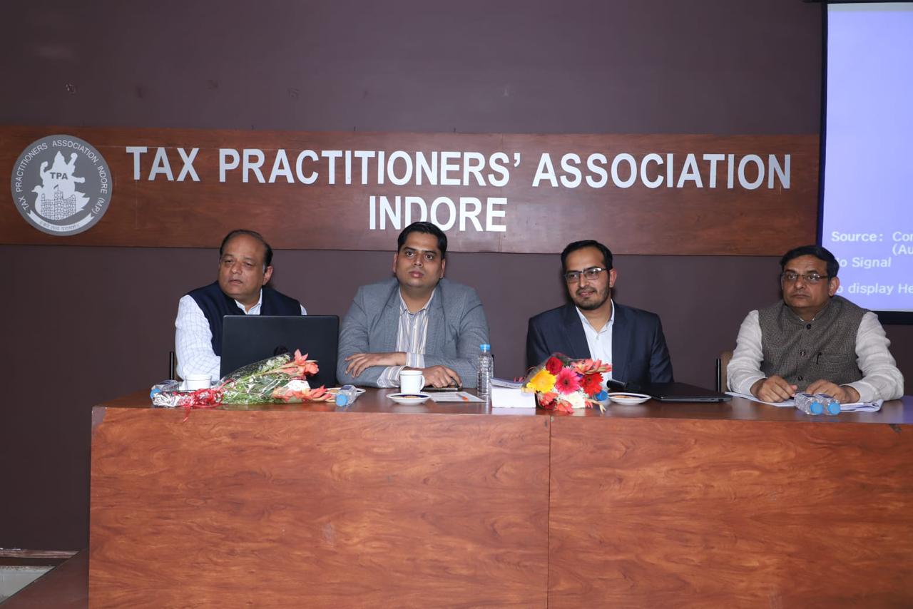 सरकार से ली गयी 5000 से अधिक मूल्य की सेवाओं पर रिवर्स चार्ज में GST का भुगतान करना होगा