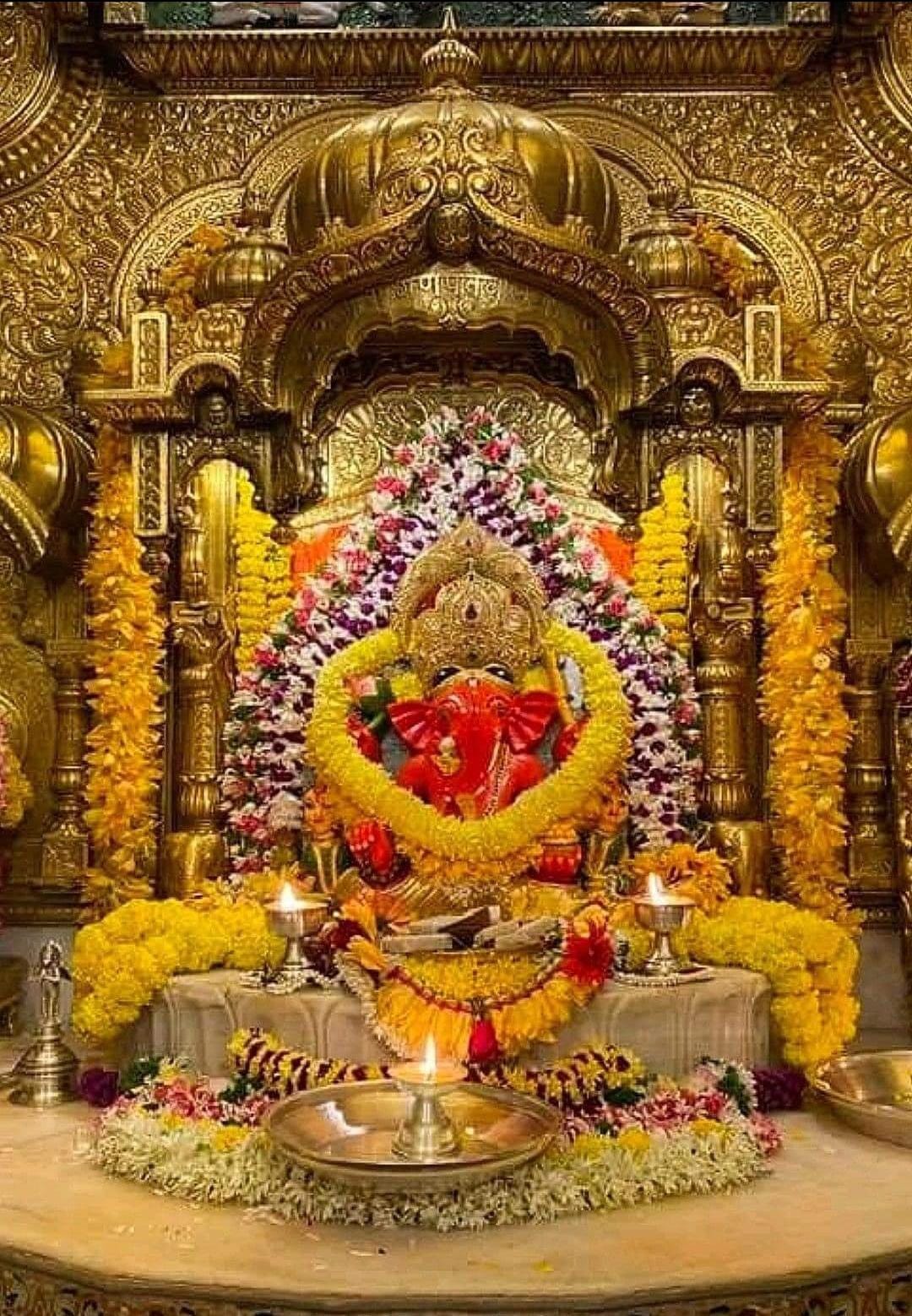 Live Darshan: हमारे साथ कीजिए देश और दुनिया के प्रमुख मंदिरों के लाइव दर्शन