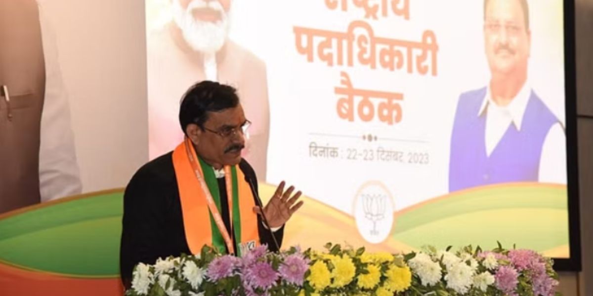 दिल्ली में राष्ट्रीय पदाधिकारियों की बैठक में छाया MP, अमित शाह ने की मध्यप्रदेश संगठन की तारीफ