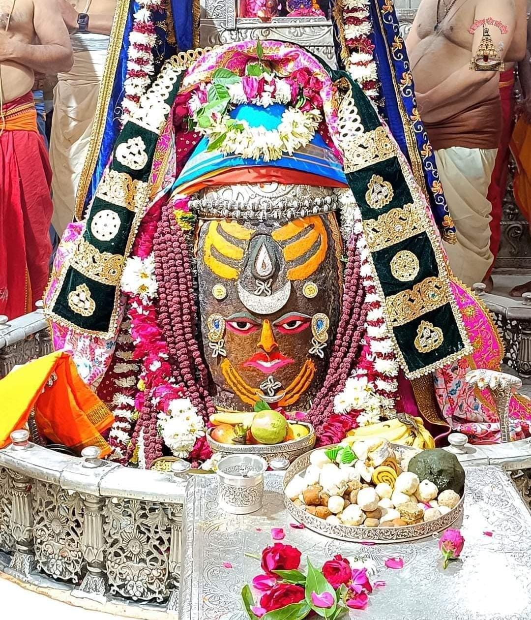 Live Darshan: हमारे साथ कीजिए देश और दुनिया के प्रमुख मंदिरों के लाइव दर्शन