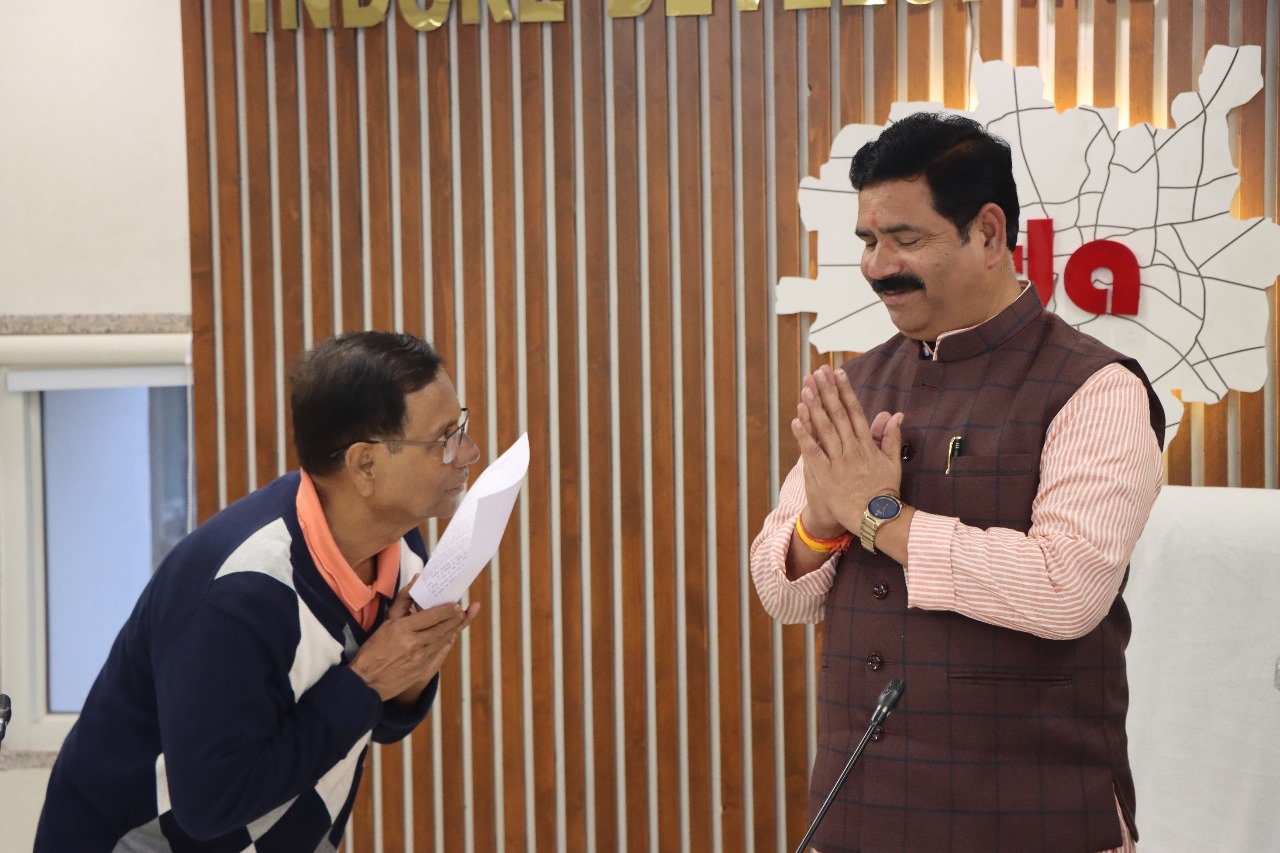 इंदौर विकास प्राधिकरण में सुशासन अभियान के अंतर्गत लगभग 59 प्रकरणों का त्वरित रूप से किया गया निराकरण