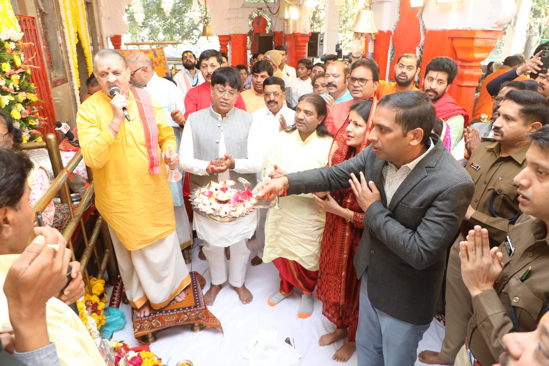 Indore: कलेक्टर ने पूजा-अर्चना के साथ किया 3 दिवसीय तिल चतुर्थी मेले का शुभारंभ