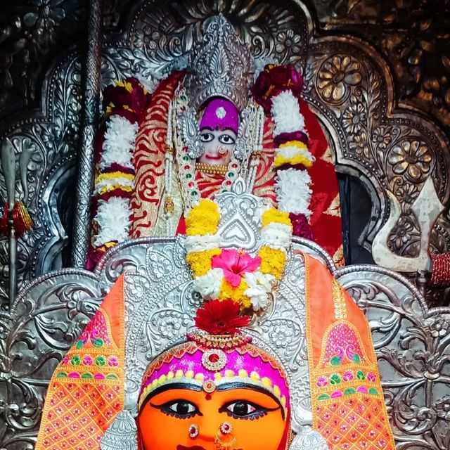 Live Darshan: हमारे साथ कीजिए देश और दुनिया के प्रमुख मंदिरों के लाइव दर्शन